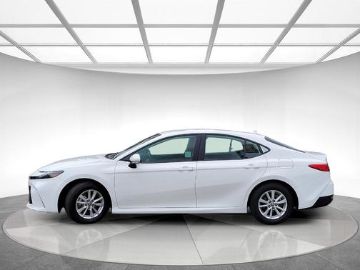 White 2025 Toyota Camry LE