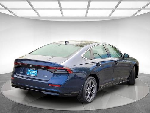 Canyon 2026 Honda Accord Hybrid EX-L
