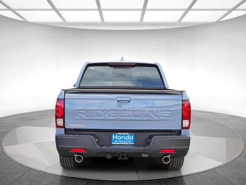 Sonic Gray Pearl 2026 Honda Ridgeline RTL