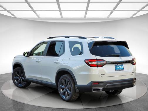 2025 Honda Pilot Sport