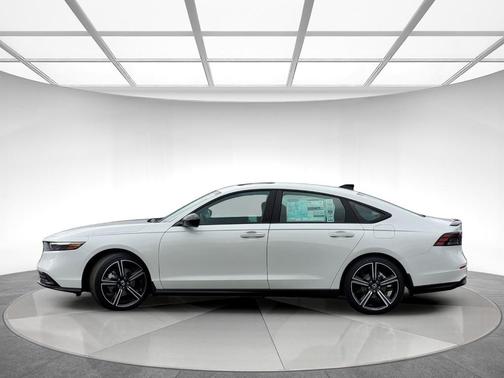Platinum White Pearl 2026 Honda Accord Hybrid Sport