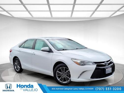 2016 Toyota Camry SE