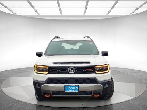 Platinum White Pearl 2026 Honda Passport TrailSport Elite