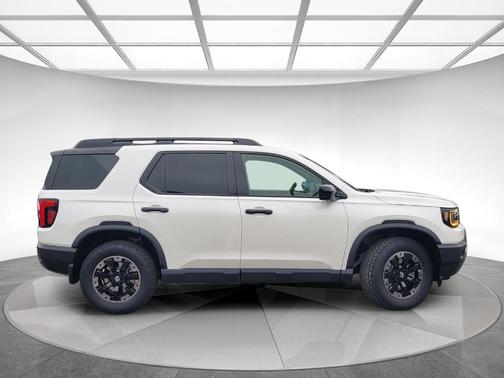 Platinum White Pearl 2026 Honda Passport TrailSport Elite