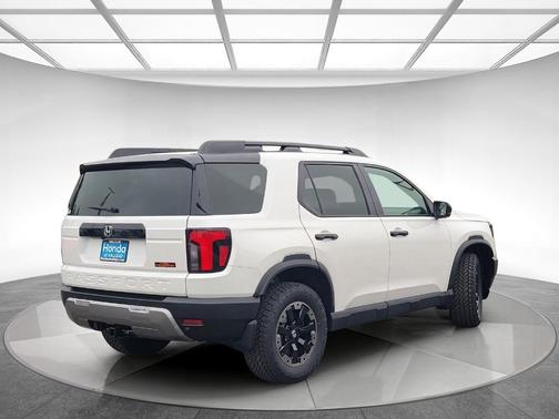 Platinum White Pearl 2026 Honda Passport TrailSport Elite
