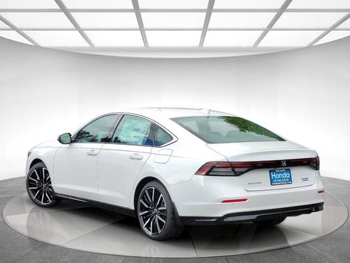 Platinum White Pearl 2026 Honda Accord Hybrid Touring