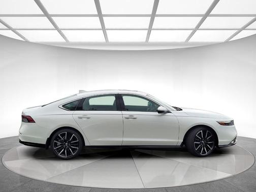 Platinum White Pearl 2026 Honda Accord Hybrid Touring