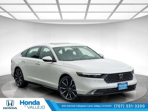 Platinum White Pearl 2026 Honda Accord Hybrid Touring