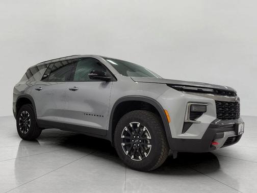 Sterling Grey Metallic 2025 Chevrolet Traverse Z71