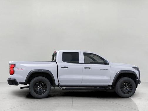 Summit White 2026 Chevrolet Colorado Trail Boss