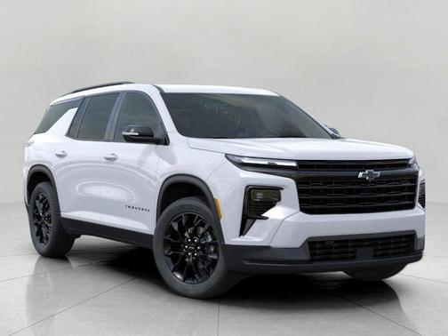 Summit White 2026 Chevrolet Traverse LT