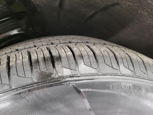 2023 Buick Envision Essence AWD