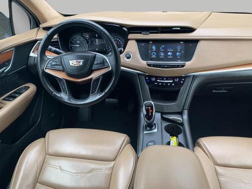 2018 Cadillac XT5 Platinum