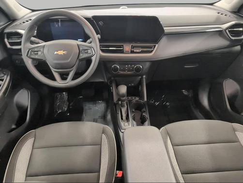 Summit White 2025 Chevrolet Trailblazer LS