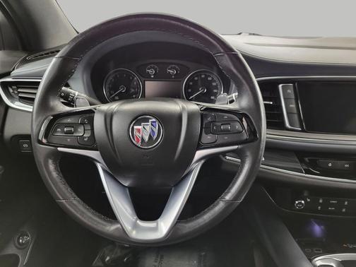2023 Buick Enclave Essence AWD
