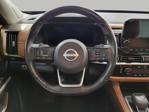 2024 Nissan Pathfinder Platinum 4WD