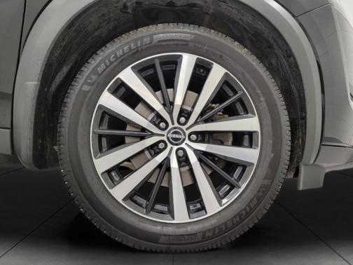 2024 Nissan Pathfinder Platinum 4WD