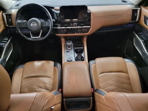 2024 Nissan Pathfinder Platinum 4WD