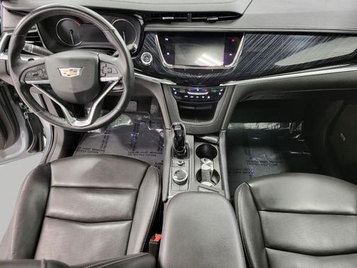 2025 Cadillac XT6 Premium Luxury AWD