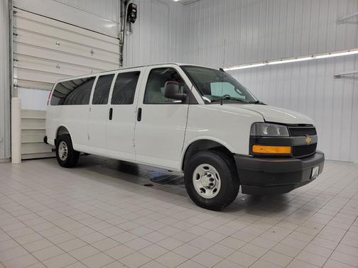 2025 Chevrolet Express 3500 RWD 3500 Extended Wheelbase LS