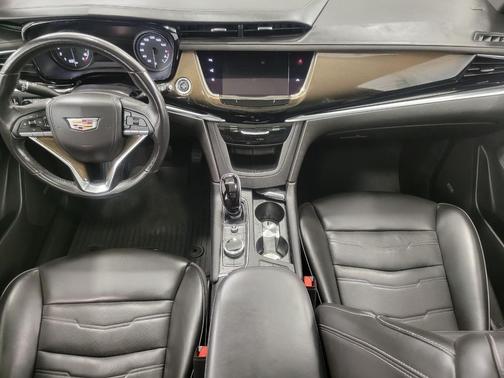 2022 Cadillac XT6 Premium Luxury AWD
