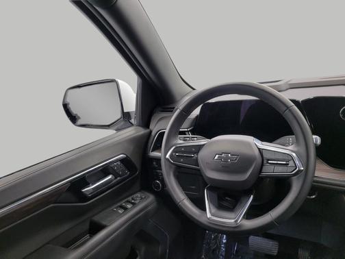 2025 Chevrolet Suburban 4WD Z71