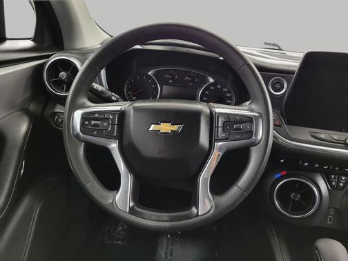 Sterling Gray Metallic 2025 Chevrolet Blazer 2LT