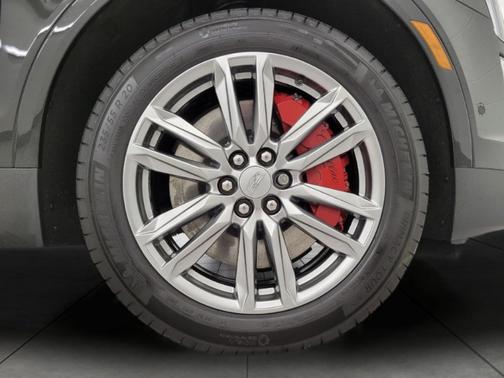 2025 Cadillac XT5 Sport