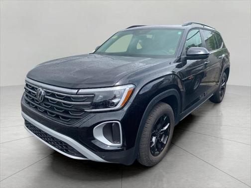 2024 Volkswagen Atlas 2.0T SE w/Technology 4MOTION