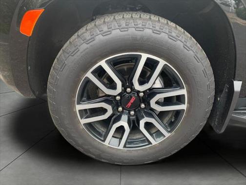 2021 GMC Yukon 4WD AT4