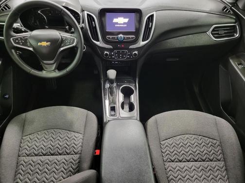 Sterling Gray Metallic 2024 Chevrolet Equinox 1LT