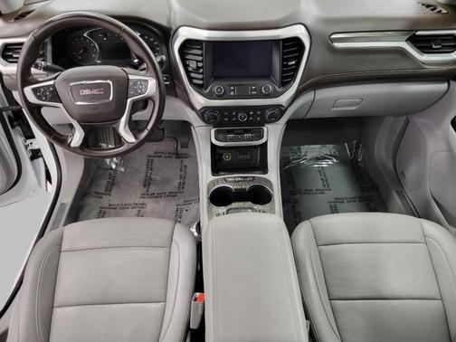 2023 GMC Acadia AWD SLT