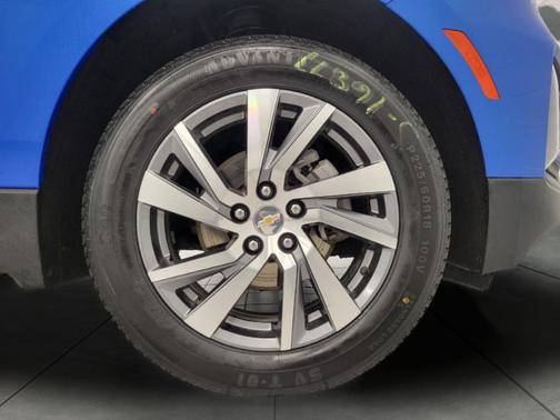Riptide Blue Metallic 2024 Chevrolet Equinox 1LT