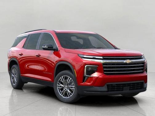 Radiant Red Tintcoat 2026 Chevrolet Traverse LT