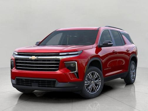 Radiant Red Tintcoat 2026 Chevrolet Traverse LT