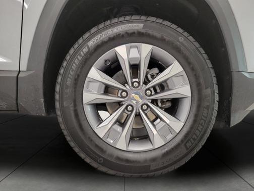 Sterling Gray Metallic 2025 Chevrolet Equinox 1LT