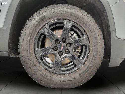 2023 GMC Acadia AWD AT4