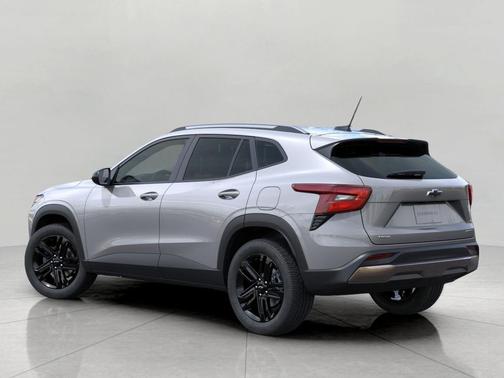 Sterling Gray Metallic 2026 Chevrolet Trax FWD ACTIV
