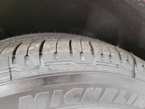 BRONZE 2017 Cadillac XT5 Platinum