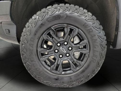 Black 2024 Chevrolet Silverado 1500 ZR2