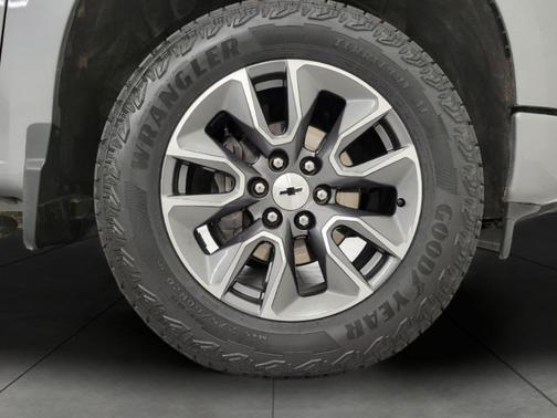 Sterling Gray Metallic 2023 Chevrolet Silverado 1500 RST