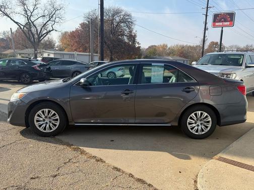 2014 Toyota Camry LE