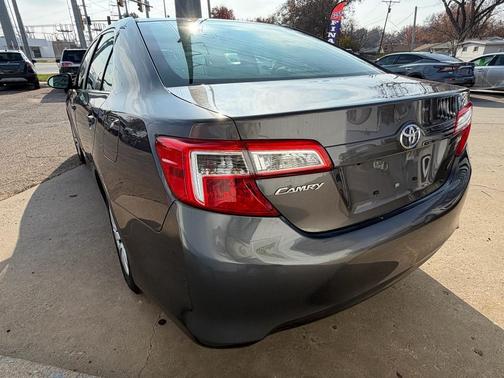 2014 Toyota Camry LE