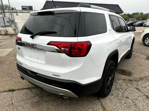 2019 GMC Acadia SLT-1