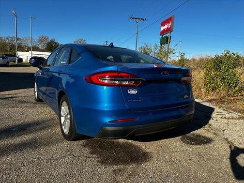 2020 Ford Fusion SE FWD