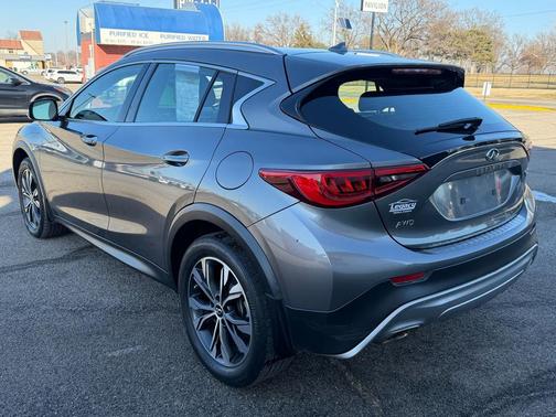 2019 INFINITI QX30 LUXE AWD