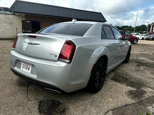 2020 Chrysler 300 S