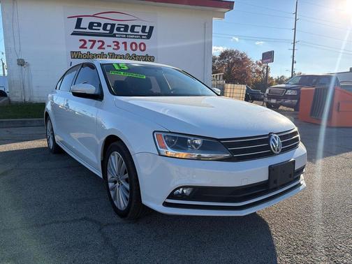 2015 Volkswagen Jetta Auto SE w/Connectivity/Navigation