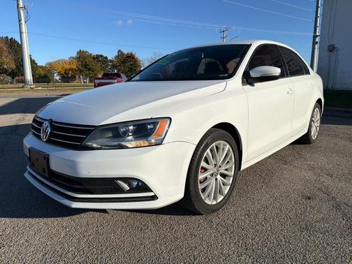 2015 Volkswagen Jetta Auto SE w/Connectivity/Navigation