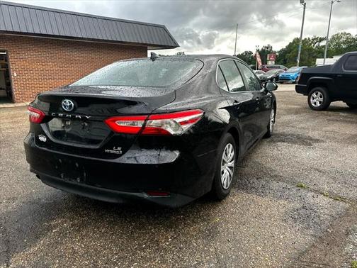 2019 Toyota Camry Hybrid LE